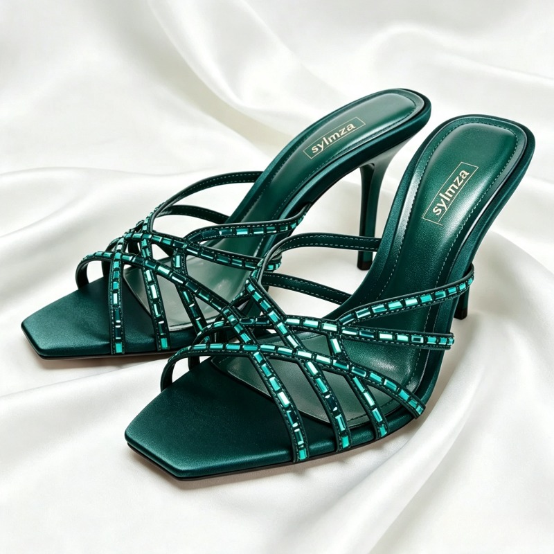 Photography Landscape - Sandal Hak Tinggi Detail Kristal Biru